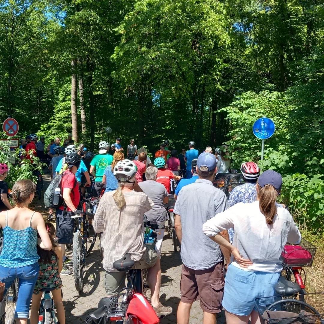 Radfahrer bei einer Radtour durch das Kraillinger Umland
